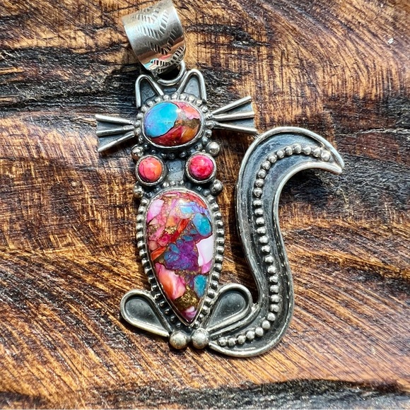 Dahlia Stone Cat Pendant in Solid Sterling Silver – 925 Stamped - Picture 10 of 15